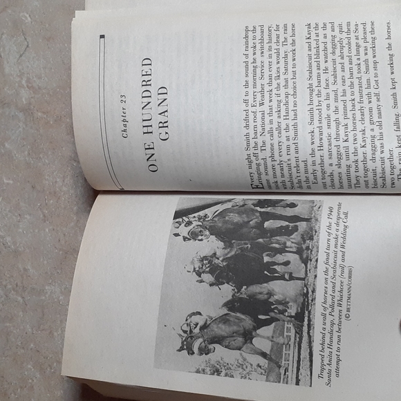 Seabiscuit:An American Legend by Laura Hillenbrand, Nonfiction Book - Picture 7 of 8